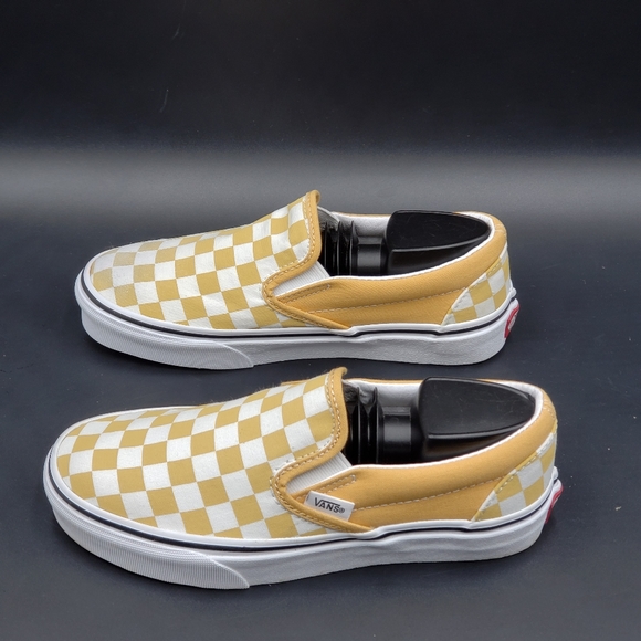 VANS CHECKERBOARD CLASSIC SLIP-ON SNEAKER WOMEN'S SIZE 6 OCHRE YELLOW - Picture 2 of 12